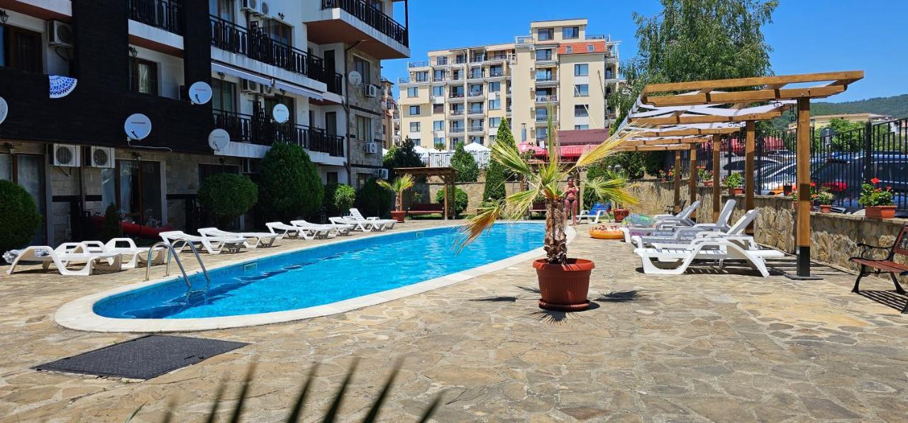 VP Panorama Bay 2 Studio Apartment Sveti Vlas Bagian luar foto