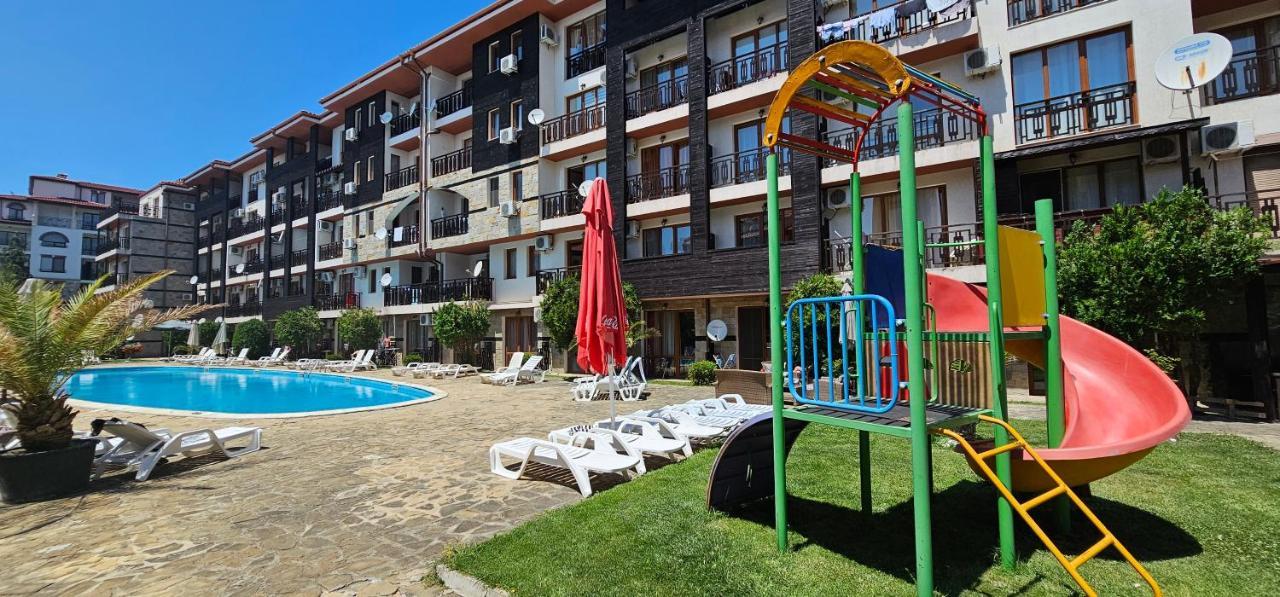 VP Panorama Bay 2 Studio Apartment Sveti Vlas Bagian luar foto