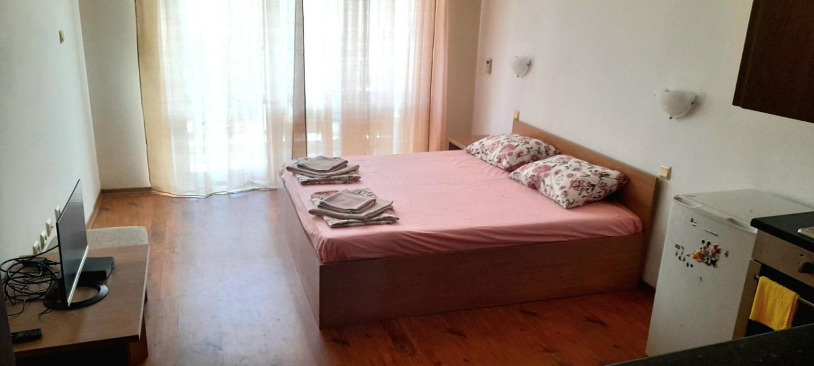 VP Panorama Bay 2 Studio Apartment Sveti Vlas Bagian luar foto